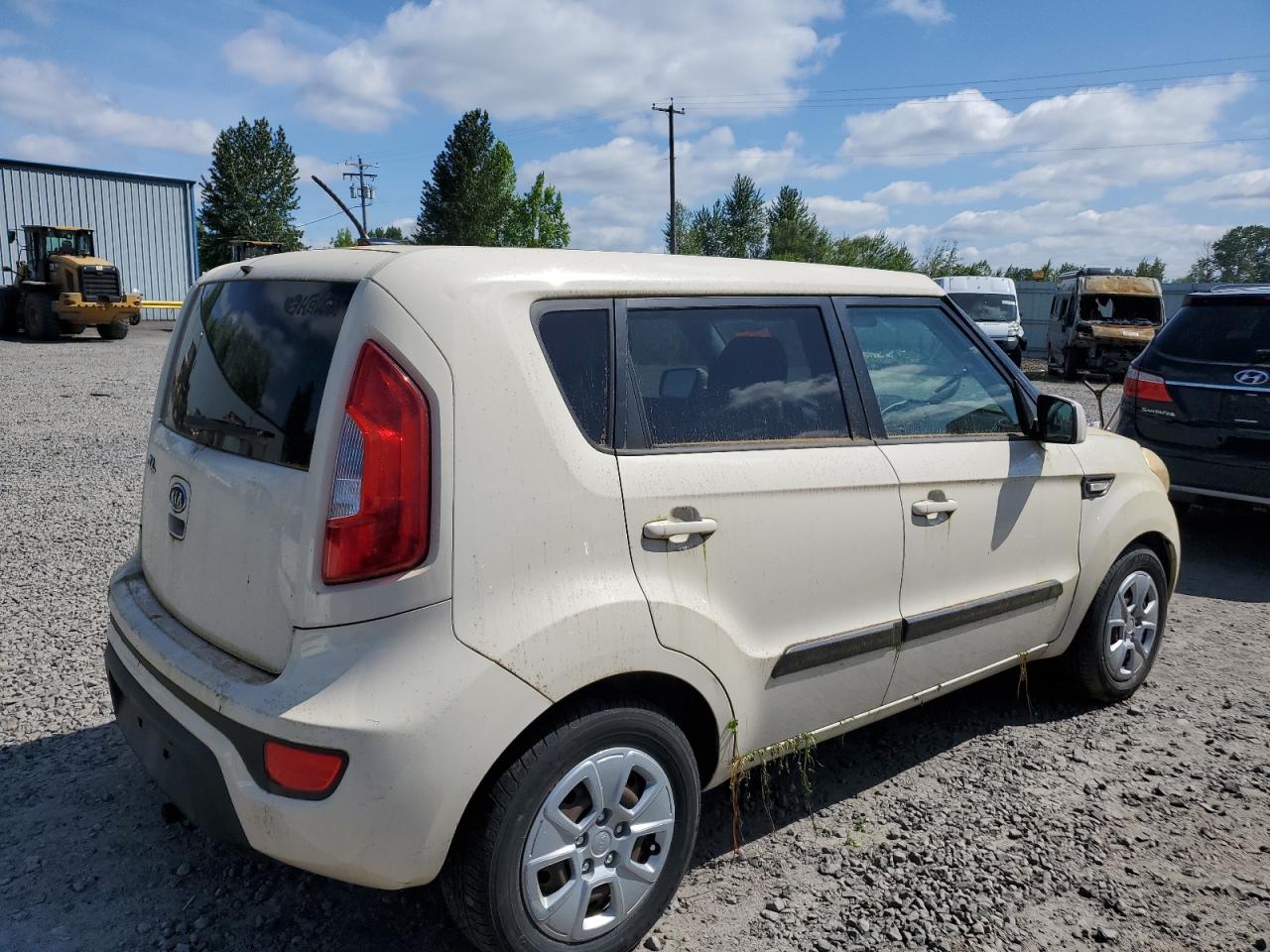 Photo 2 VIN: KNDJT2A56C7440298 - KIA SOUL 