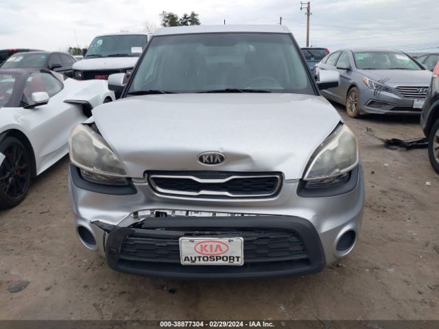 Photo 5 VIN: KNDJT2A56D7561348 - KIA SOUL 