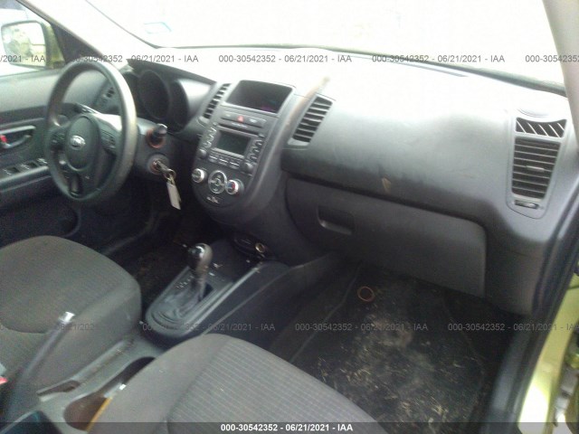 Photo 4 VIN: KNDJT2A56D7614646 - KIA SOUL 