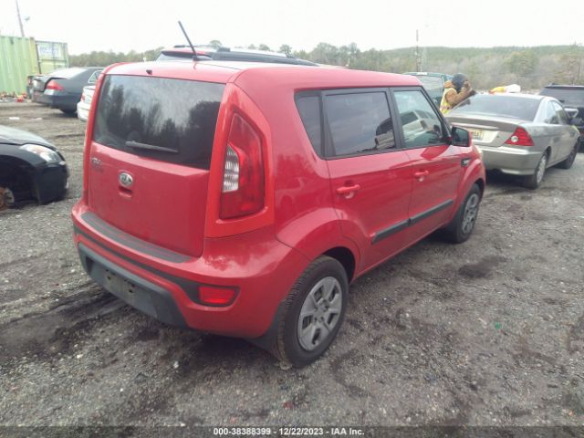 Photo 3 VIN: KNDJT2A56D7621435 - KIA SOUL 