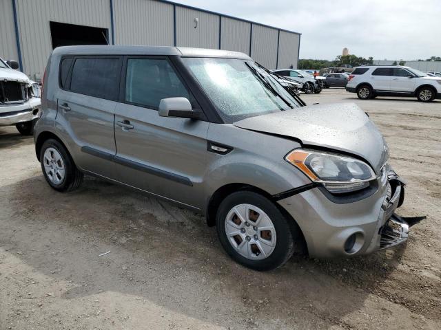 Photo 3 VIN: KNDJT2A56D7635559 - KIA SOUL 