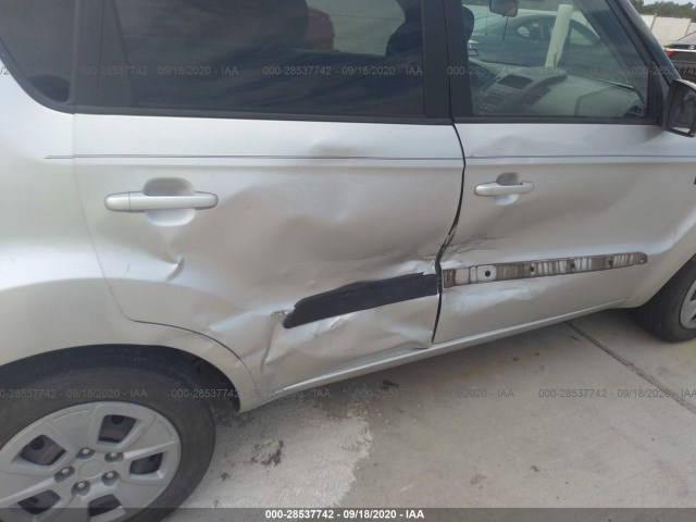 Photo 5 VIN: KNDJT2A56D7764224 - KIA SOUL 