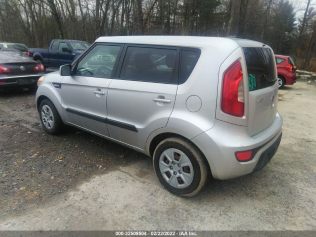 Photo 2 VIN: KNDJT2A56D7767978 - KIA SOUL 