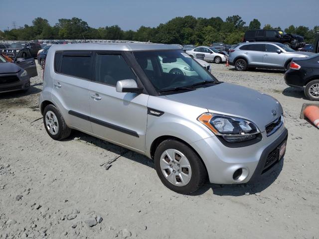 Photo 3 VIN: KNDJT2A57C7447115 - KIA SOUL 