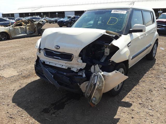 Photo 8 VIN: KNDJT2A57D7486644 - KIA SOUL 