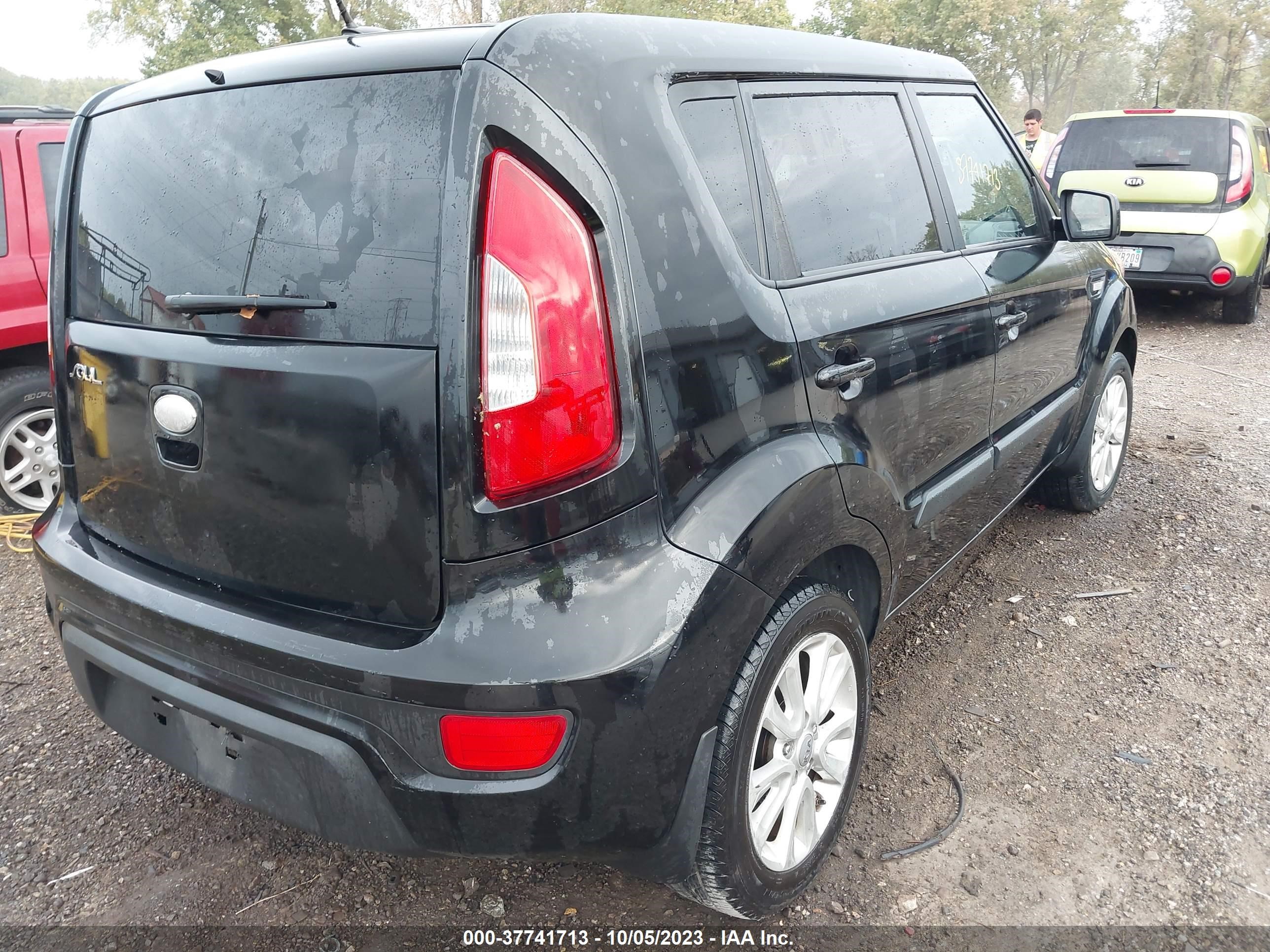 Photo 3 VIN: KNDJT2A57D7619466 - KIA SOUL 