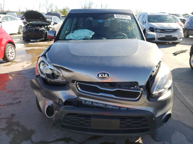 Photo 8 VIN: KNDJT2A57D7621721 - KIA SOUL 