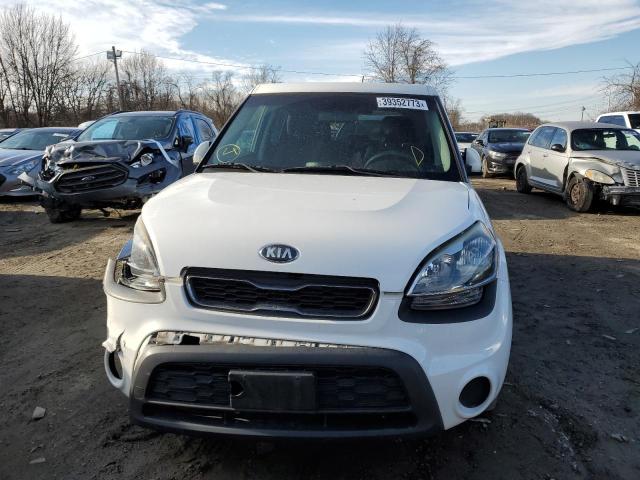 Photo 4 VIN: KNDJT2A57D7773904 - KIA SOUL 