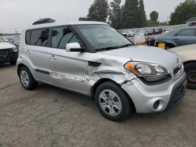 Photo 3 VIN: KNDJT2A58C7475747 - KIA SOUL 