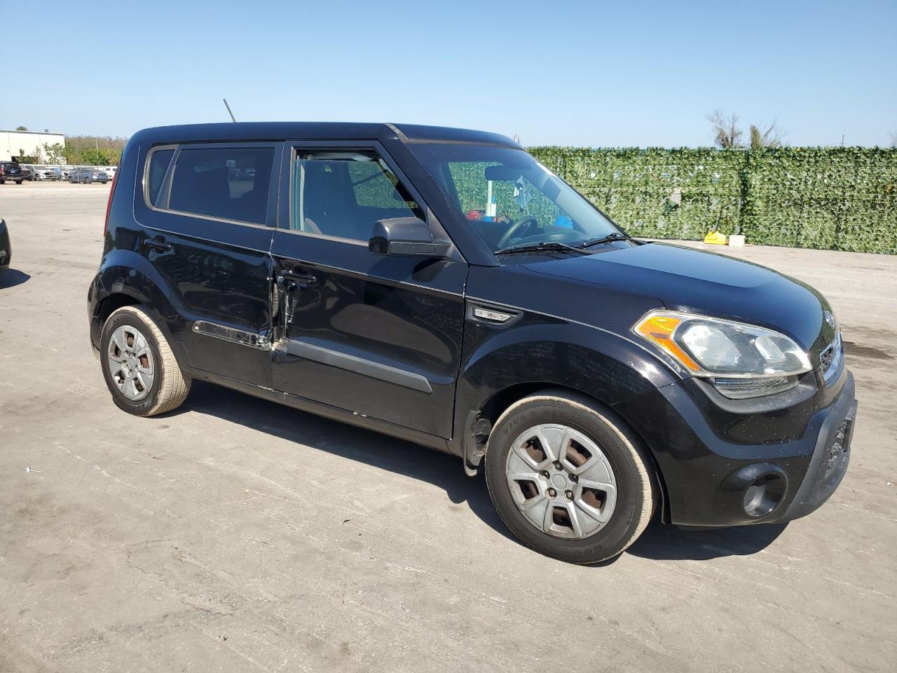 Photo 3 VIN: KNDJT2A58C7479037 - KIA SOUL 