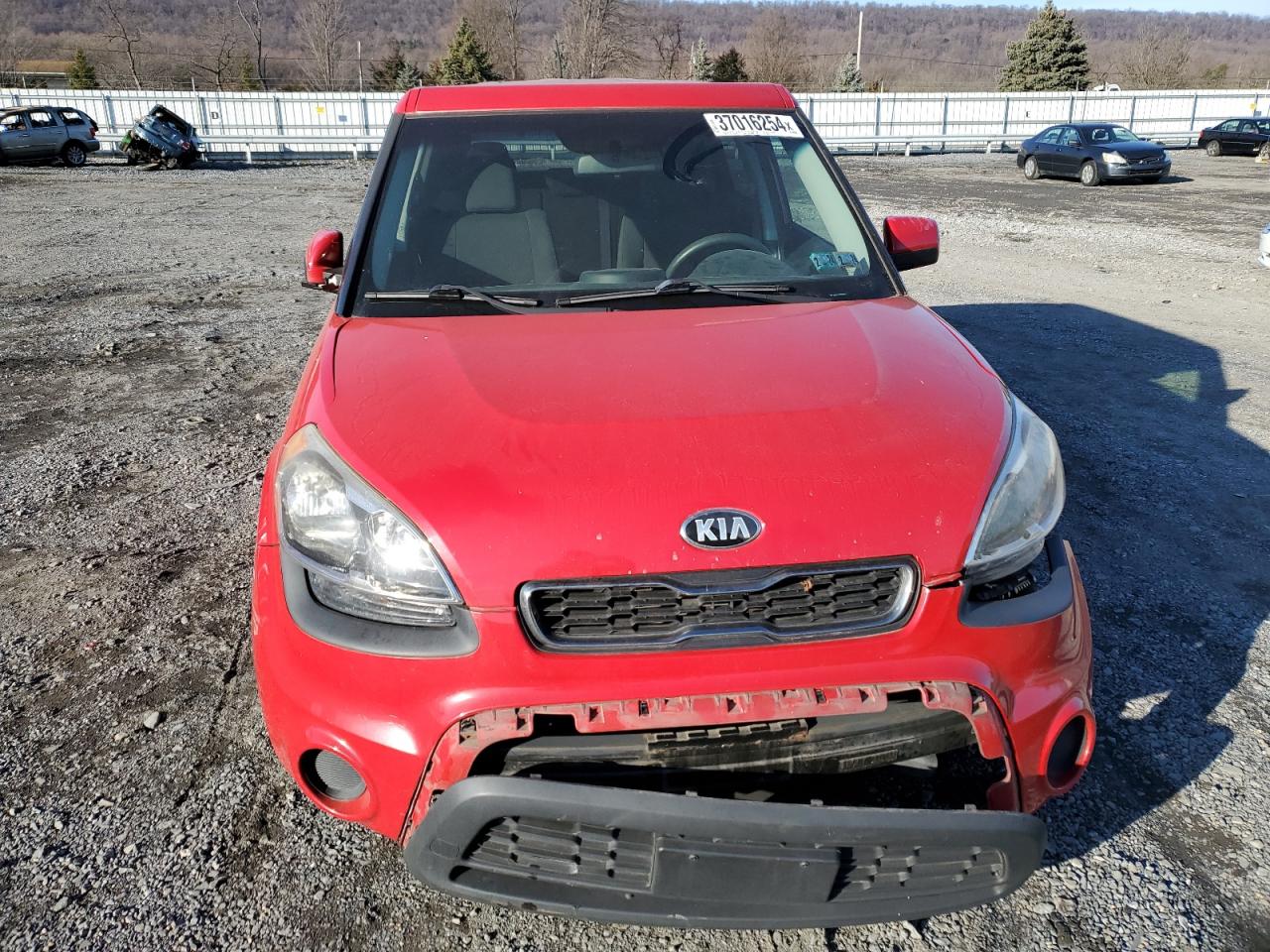 Photo 4 VIN: KNDJT2A58D7628175 - KIA SOUL 