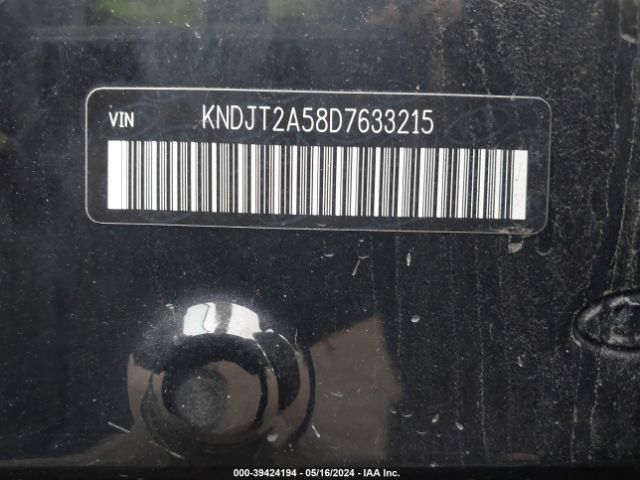 Photo 8 VIN: KNDJT2A58D7633215 - KIA SOUL 