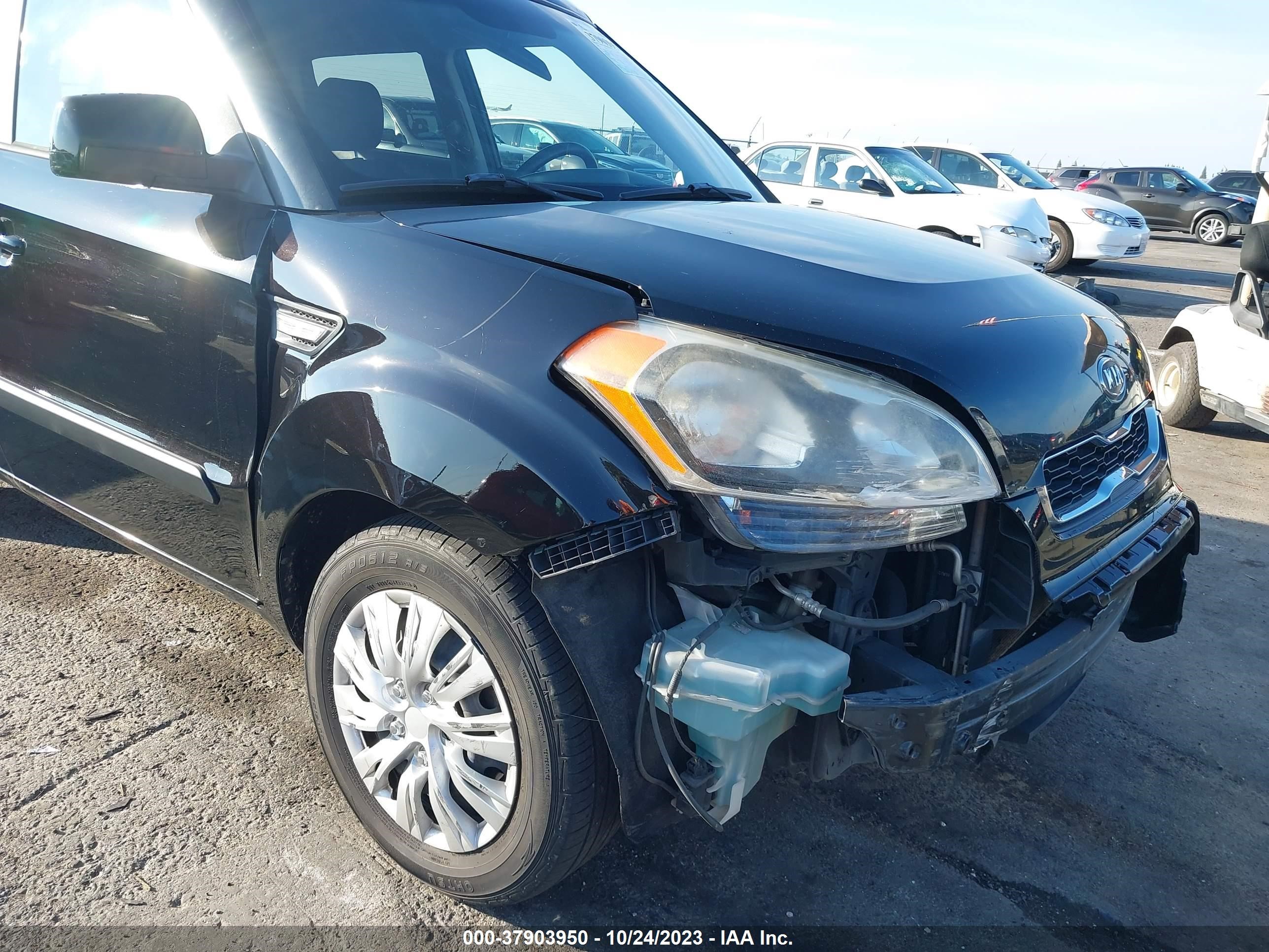 Photo 5 VIN: KNDJT2A59C7430896 - KIA SOUL 