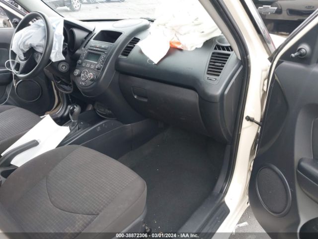 Photo 4 VIN: KNDJT2A59C7440084 - KIA SOUL 