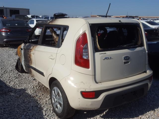 Photo 2 VIN: KNDJT2A59D7359992 - KIA SOUL 