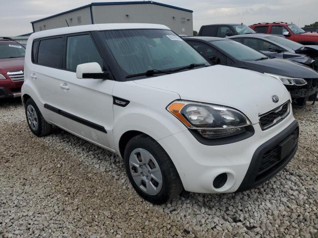 Photo 3 VIN: KNDJT2A59D7504688 - KIA SOUL 