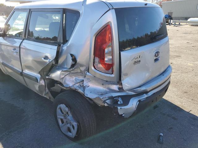 Photo 8 VIN: KNDJT2A59D7765500 - KIA SOUL 