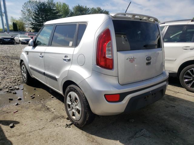 Photo 2 VIN: KNDJT2A5XC7407711 - KIA SOUL 