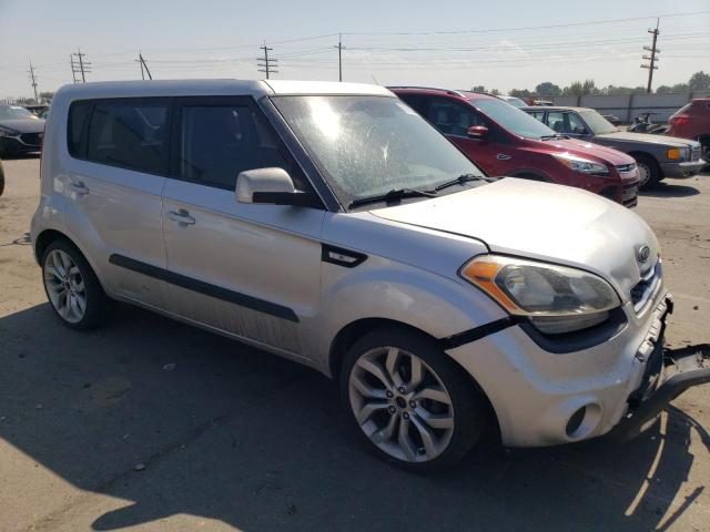 Photo 3 VIN: KNDJT2A5XC7437131 - KIA SOUL 