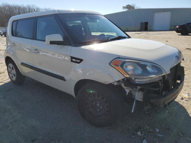 Photo 3 VIN: KNDJT2A5XC7445679 - KIA SOUL 