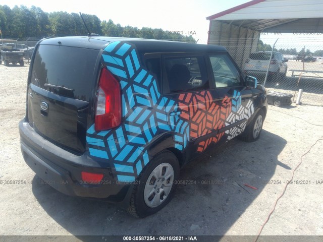 Photo 3 VIN: KNDJT2A5XC7456679 - KIA SOUL 