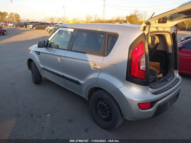 Photo 2 VIN: KNDJT2A5XC7464605 - KIA SOUL 