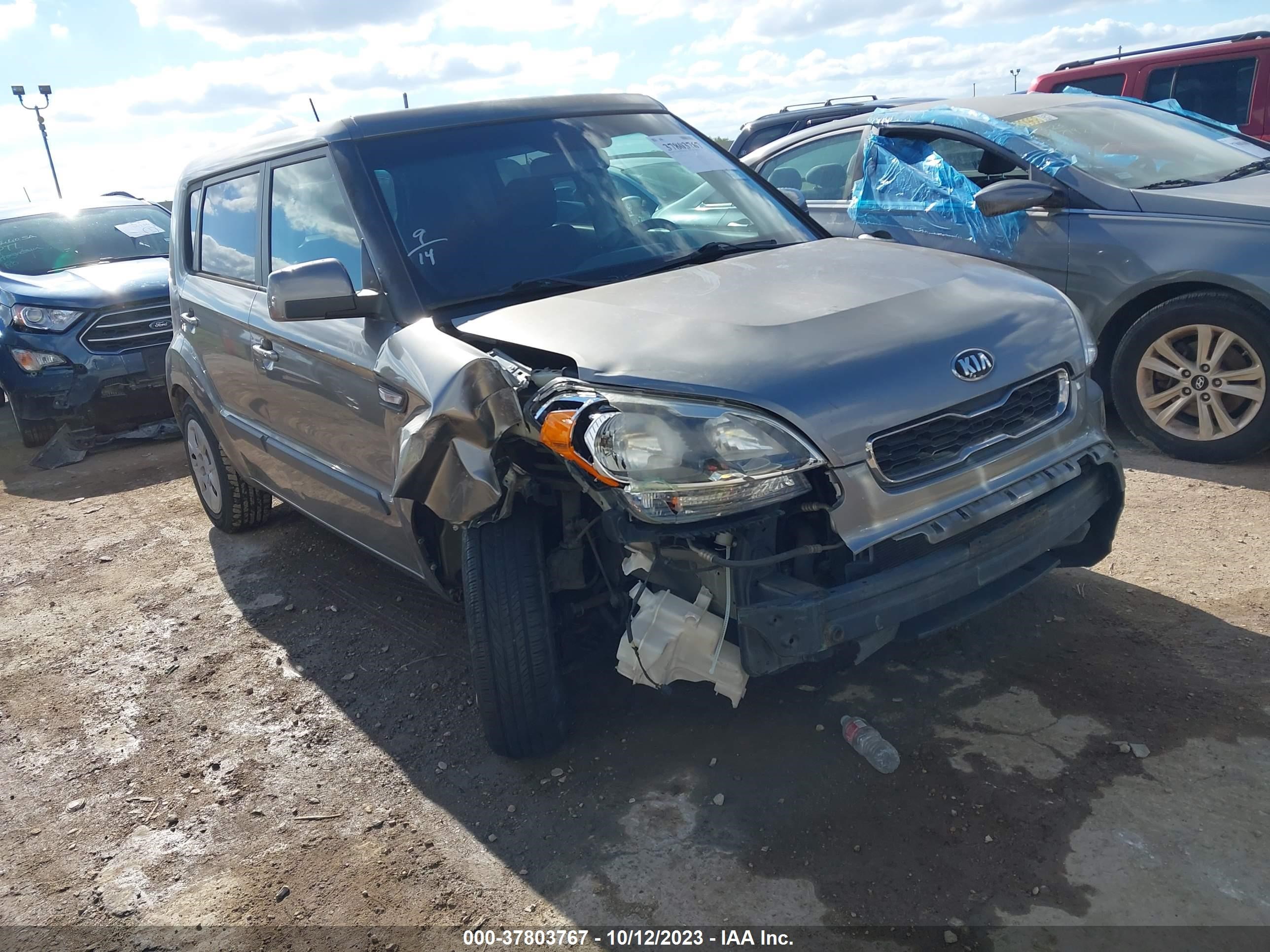 Photo 5 VIN: KNDJT2A5XD7574250 - KIA SOUL 