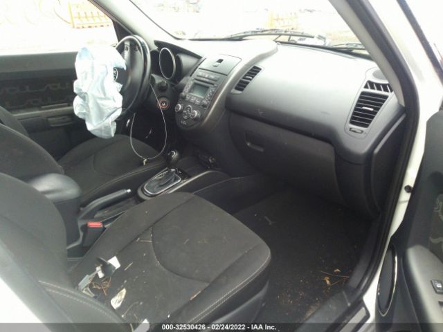 Photo 4 VIN: KNDJT2A60D7504264 - KIA SOUL 