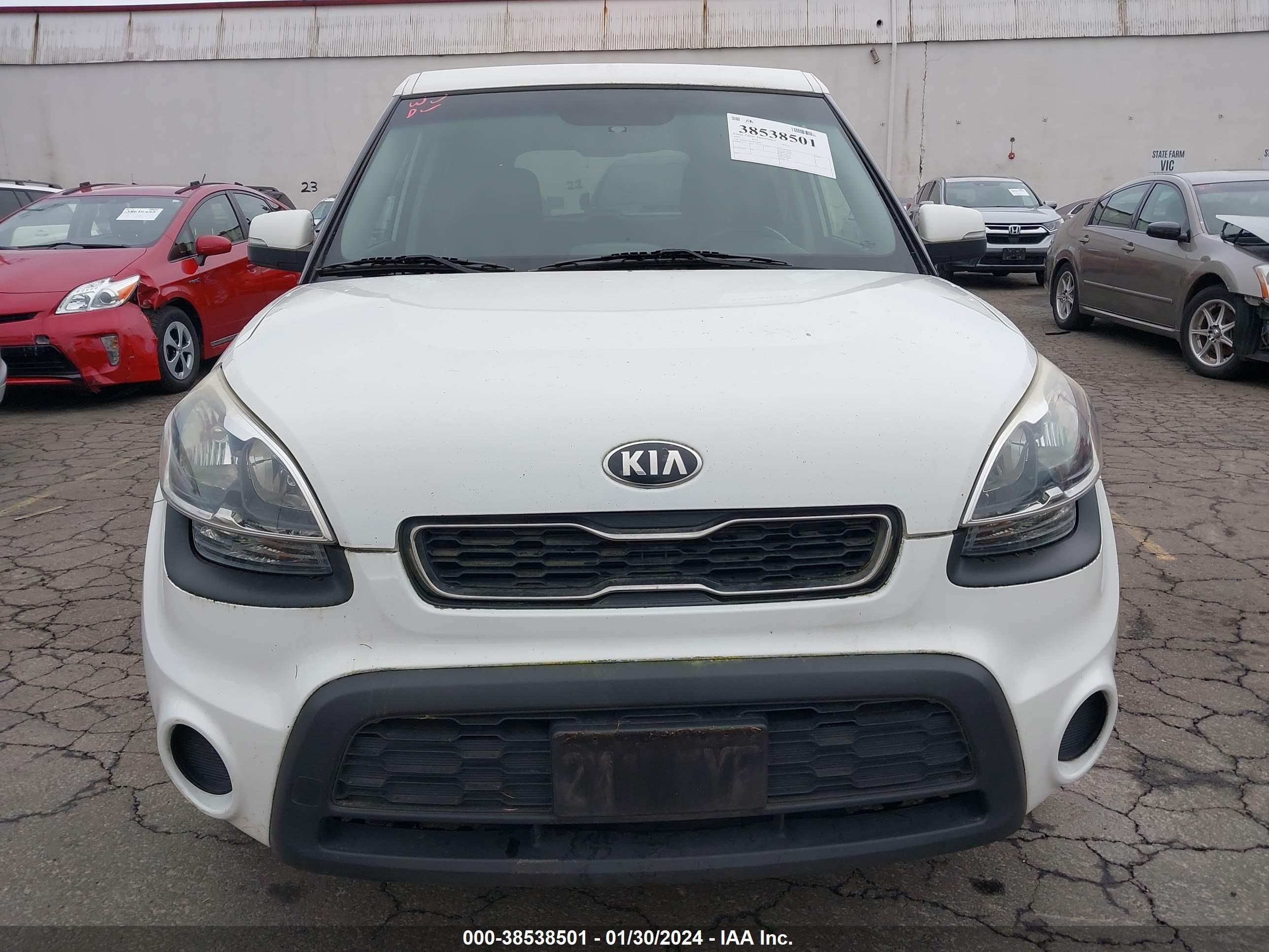 Photo 12 VIN: KNDJT2A60D7506015 - KIA SOUL 