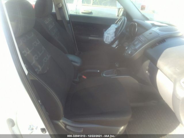 Photo 4 VIN: KNDJT2A60D7588716 - KIA SOUL 