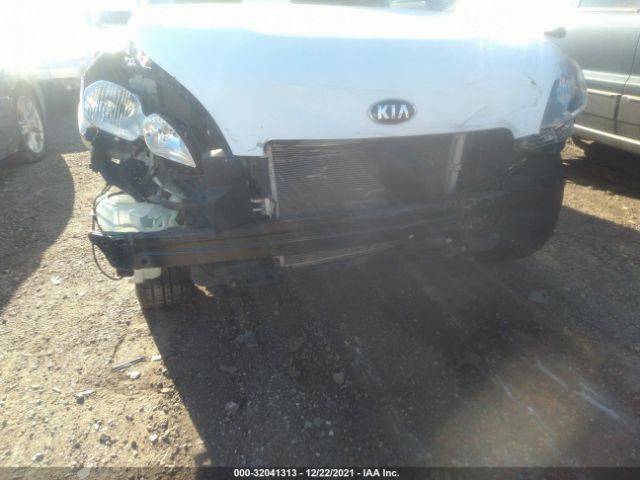 Photo 5 VIN: KNDJT2A60D7588716 - KIA SOUL 