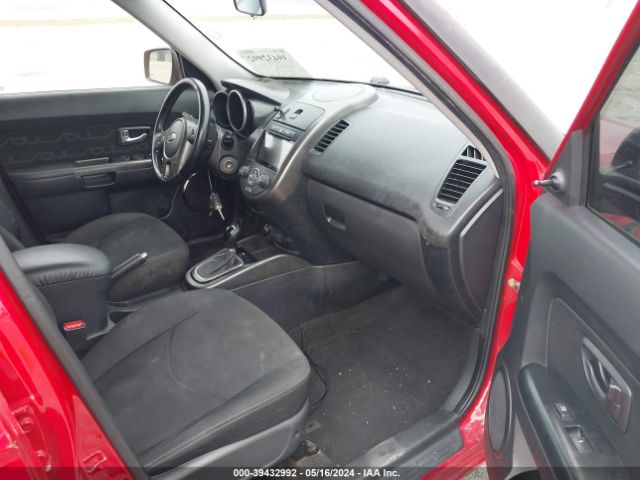 Photo 4 VIN: KNDJT2A60D7607913 - KIA SOUL 