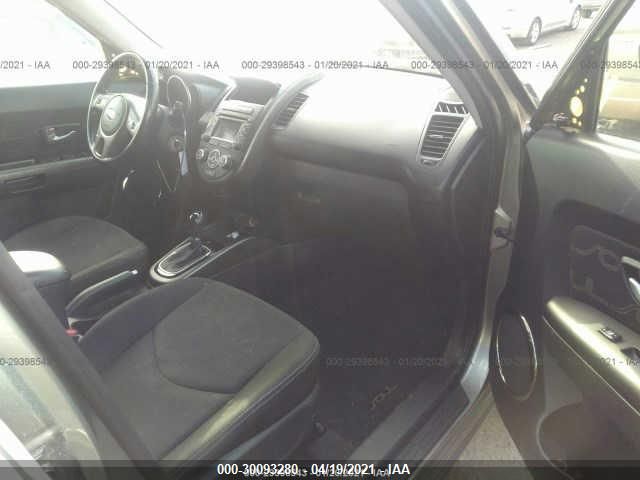 Photo 4 VIN: KNDJT2A60D7627806 - KIA SOUL 