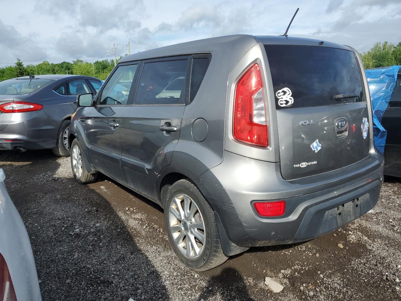 Photo 2 VIN: KNDJT2A61C7426365 - KIA SOUL 