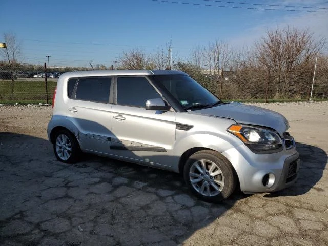 Photo 3 VIN: KNDJT2A61D7504564 - KIA SOUL + 