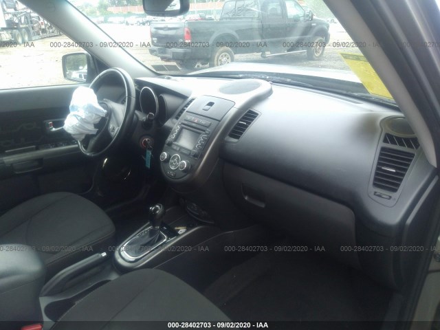 Photo 4 VIN: KNDJT2A61D7523373 - KIA SOUL 