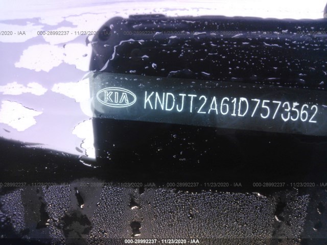 Photo 8 VIN: KNDJT2A61D7573562 - KIA SOUL 