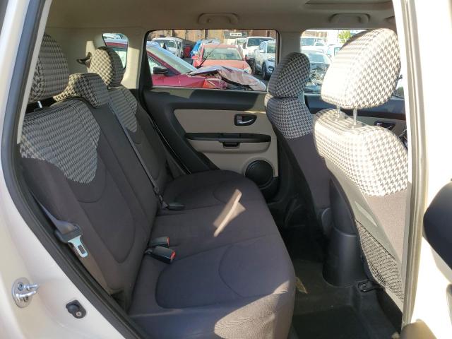 Photo 10 VIN: KNDJT2A61D7581922 - KIA SOUL + 