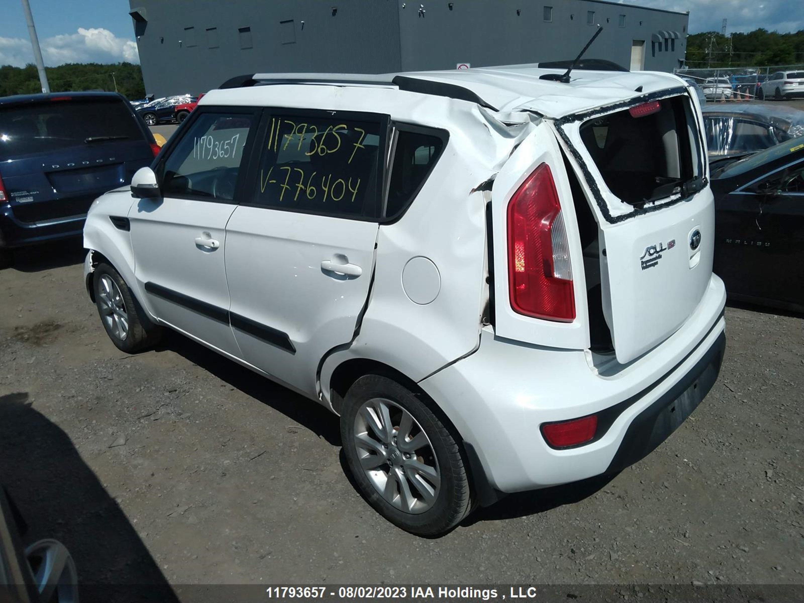 Photo 2 VIN: KNDJT2A61D7776404 - KIA SOUL 