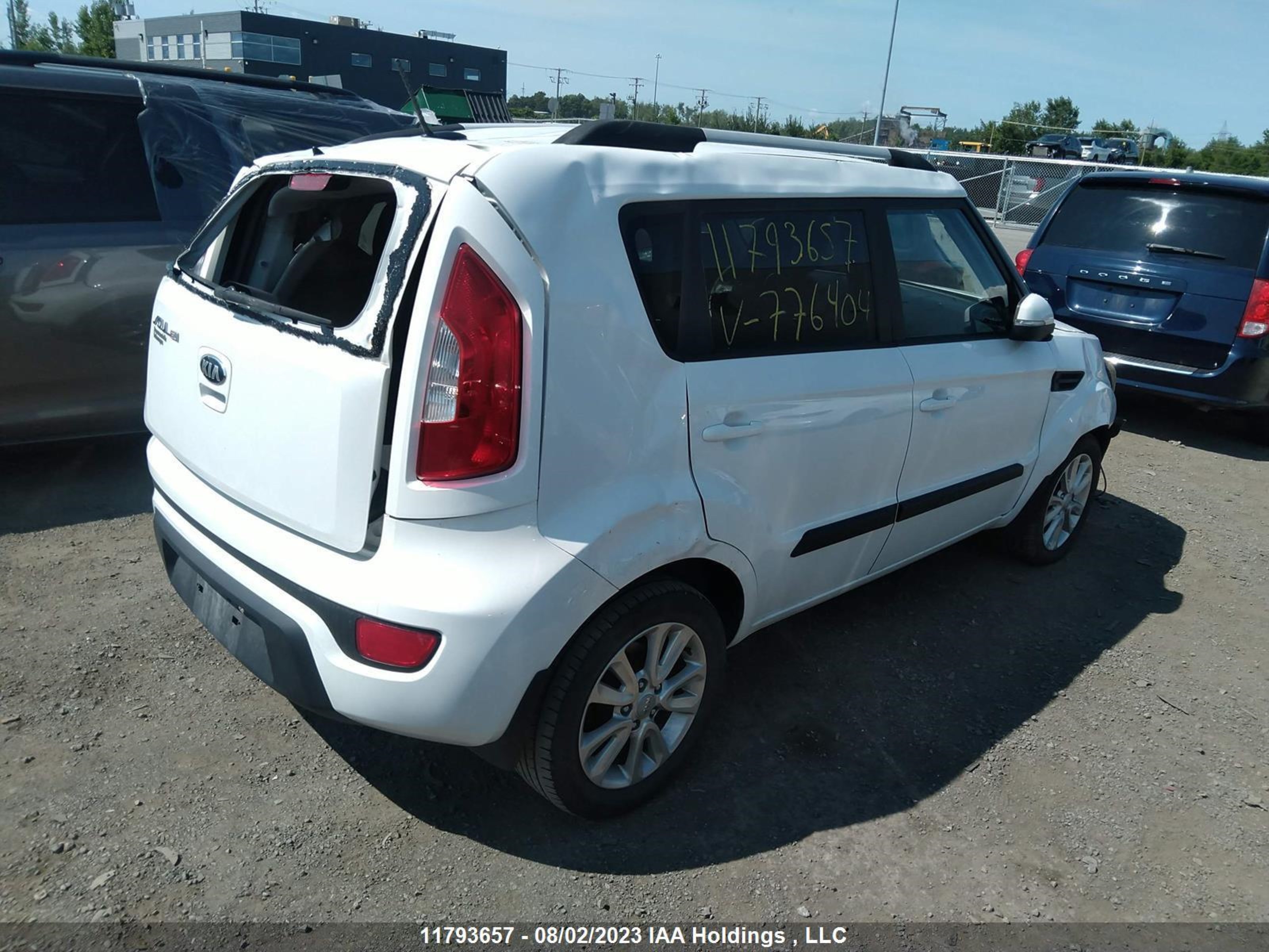 Photo 3 VIN: KNDJT2A61D7776404 - KIA SOUL 