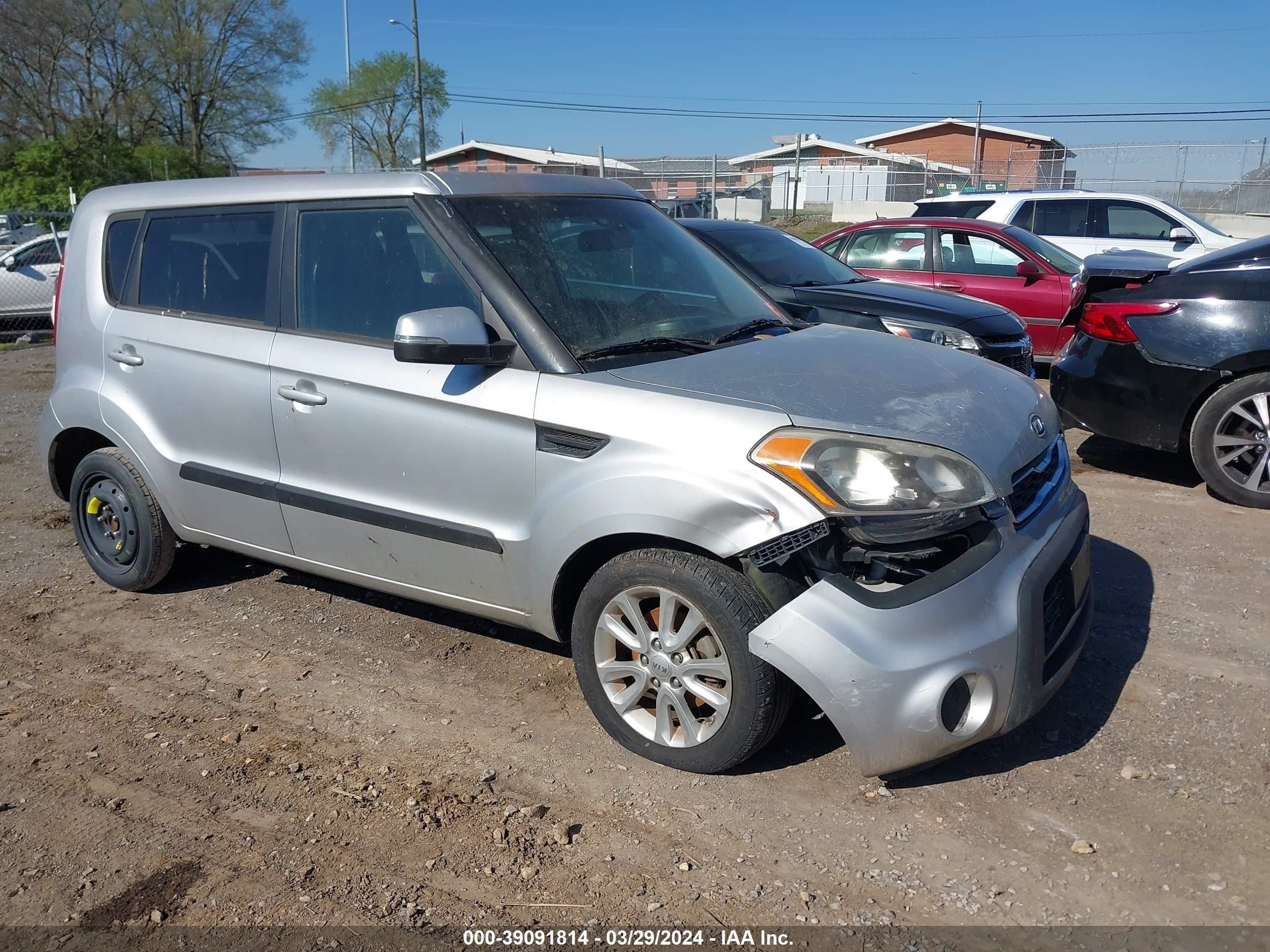 Photo 0 VIN: KNDJT2A62C7438296 - KIA SOUL 