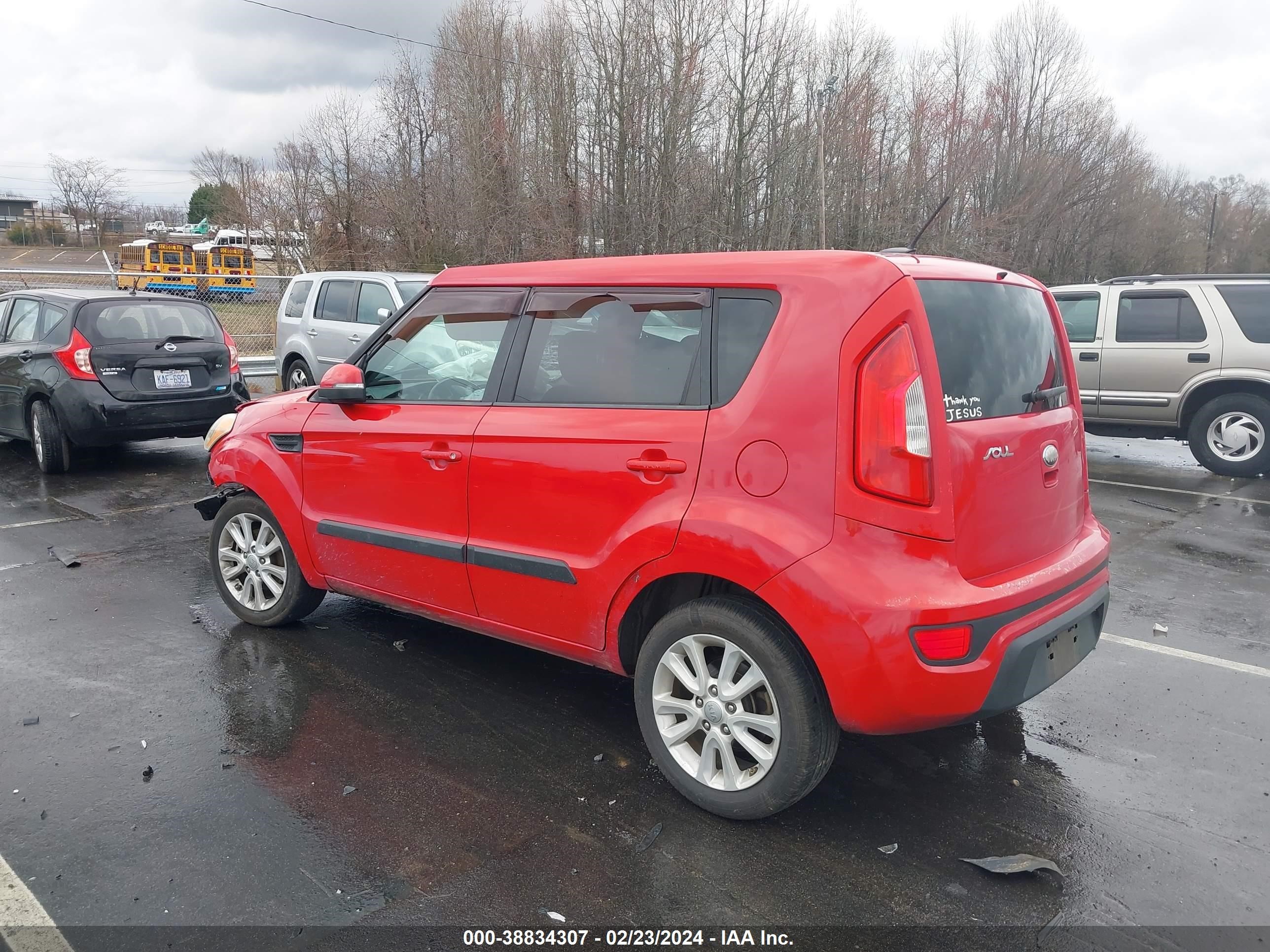 Photo 2 VIN: KNDJT2A62D7572940 - KIA SOUL 