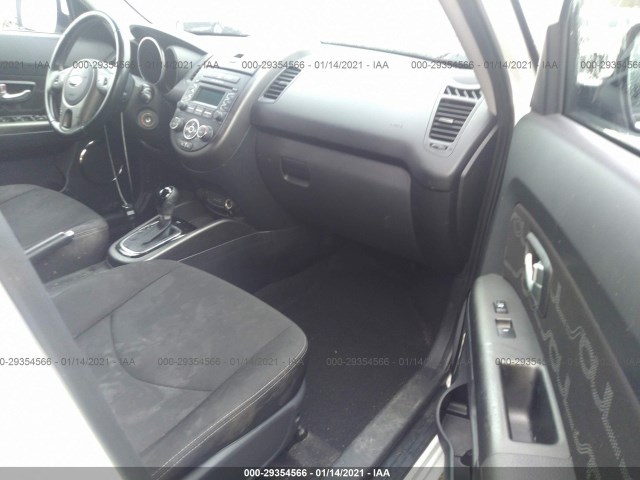 Photo 4 VIN: KNDJT2A62D7579709 - KIA SOUL 