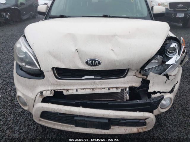 Photo 5 VIN: KNDJT2A62D7581928 - KIA SOUL 