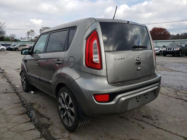 Photo 2 VIN: KNDJT2A62D7597627 - KIA SOUL + 