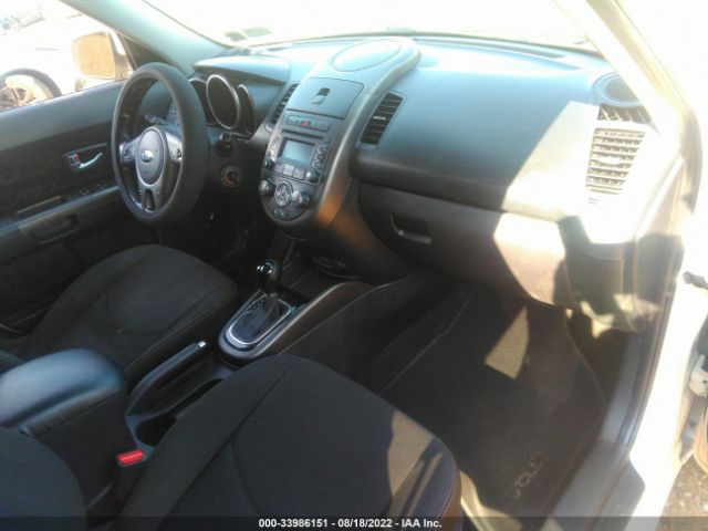 Photo 4 VIN: KNDJT2A62D7770692 - KIA SOUL 