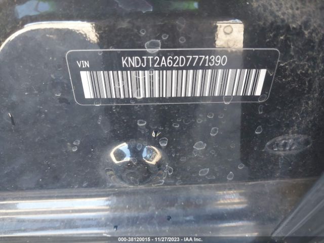 Photo 8 VIN: KNDJT2A62D7771390 - KIA SOUL 