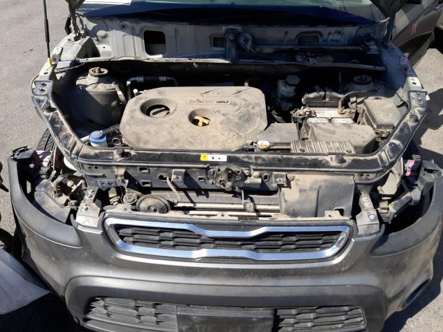 Photo 6 VIN: KNDJT2A63C7420633 - KIA SOUL + 