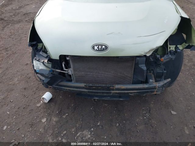 Photo 5 VIN: KNDJT2A63C7454457 - KIA SOUL 