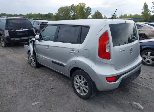 Photo 2 VIN: KNDJT2A63D7588807 - KIA SOUL 